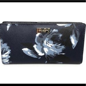 Like New Kate Spade Wallet